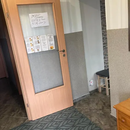 Komorzanski Labedz 아파트 *