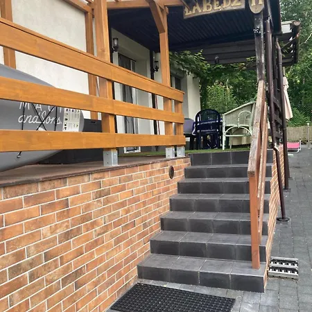 Komorzanski Labedz 아파트 Komorze